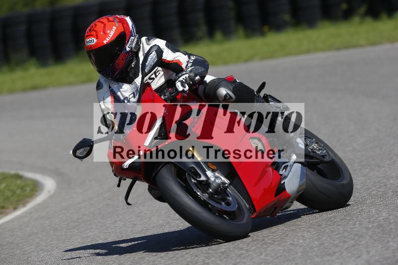 /Archiv-2024/29 12.06.2024 MOTO.CH Track Day ADR/Gruppe gelb/unklar